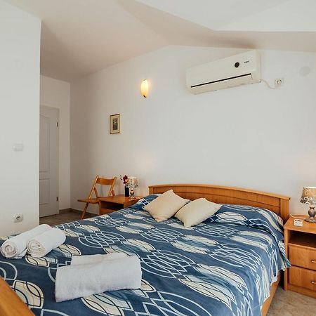 Holiday Home Amanda Hollick Kotor Bagian luar foto