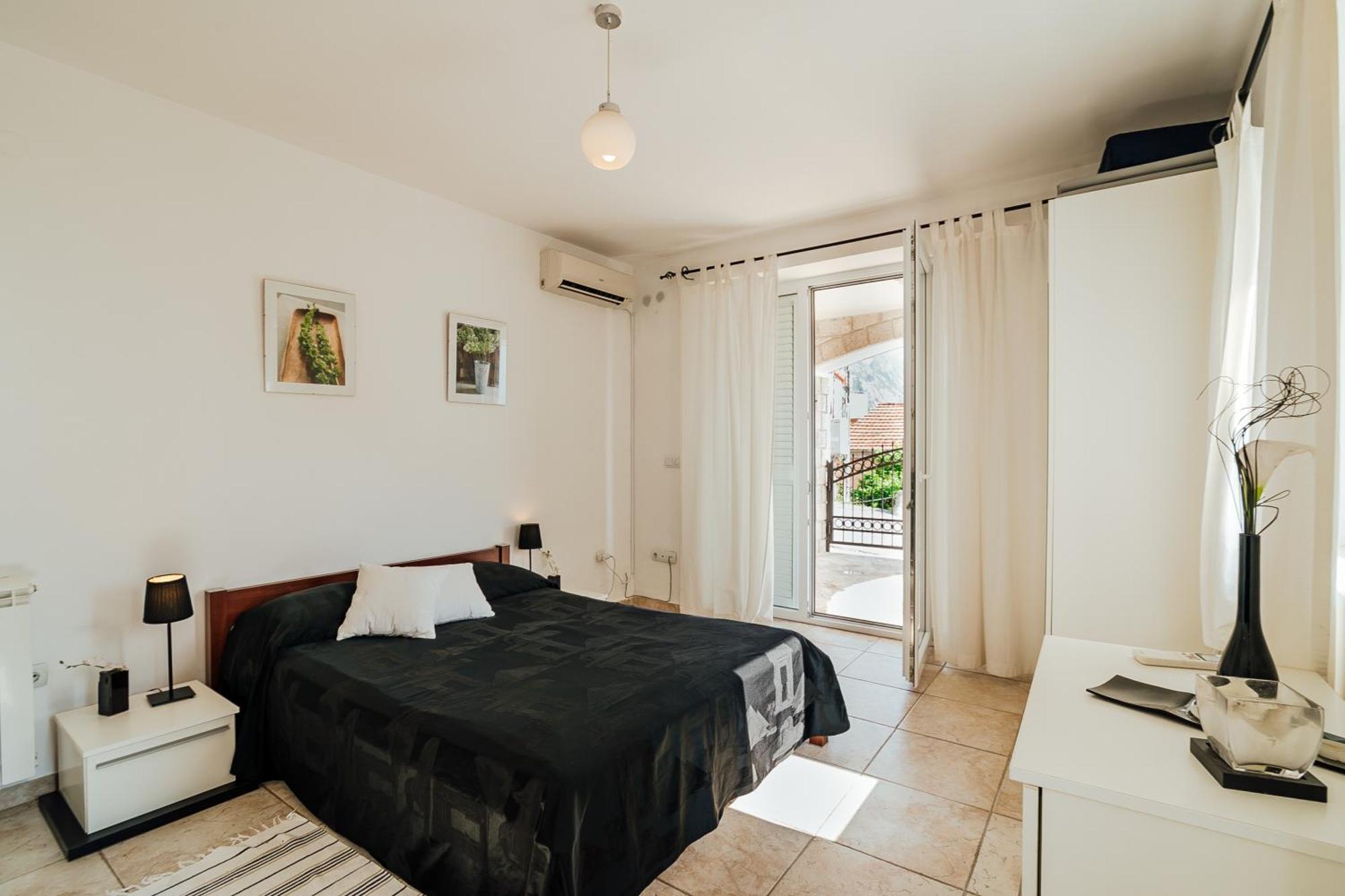 Holiday Home Amanda Hollick Kotor Bagian luar foto