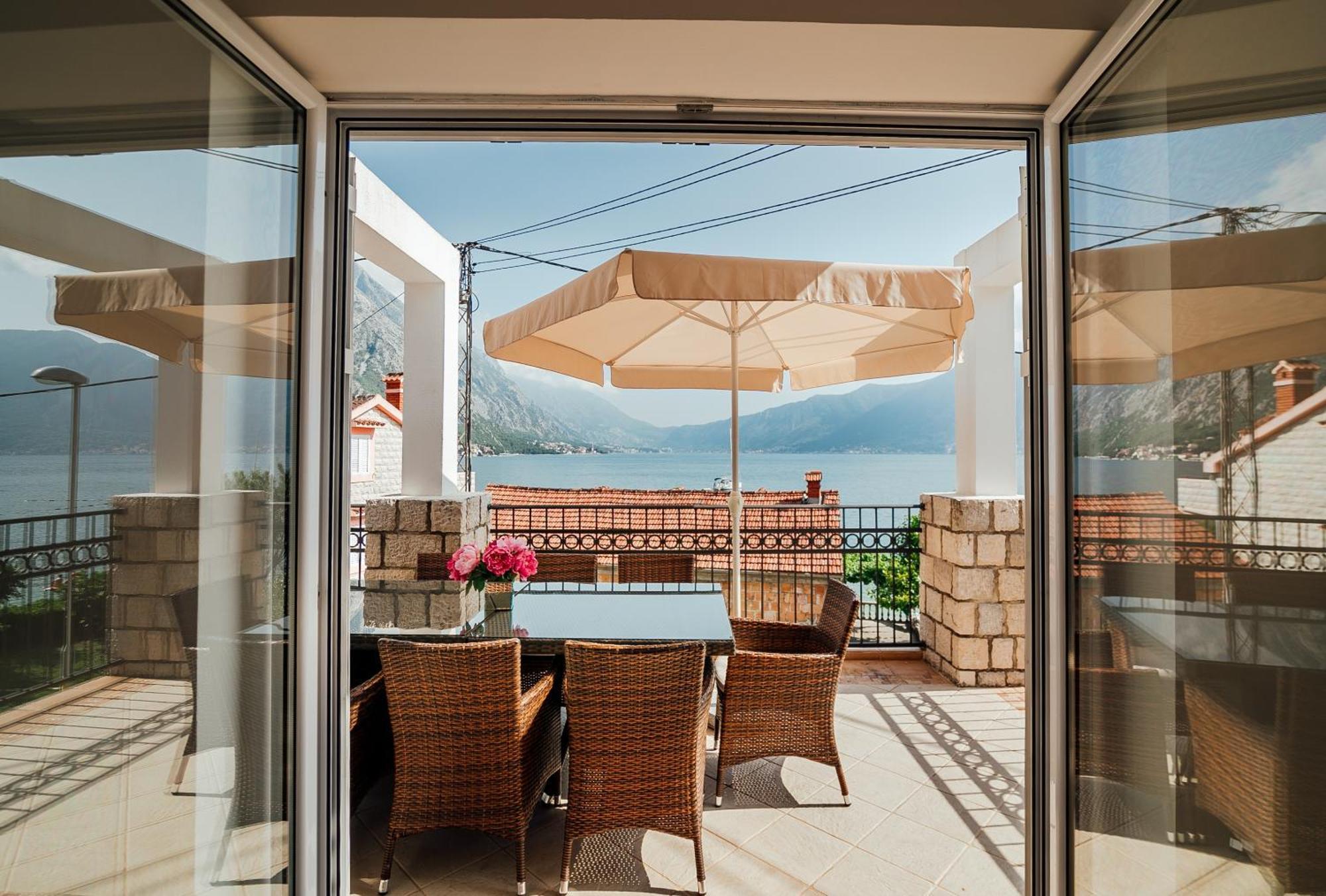 Holiday Home Amanda Hollick Kotor Bagian luar foto