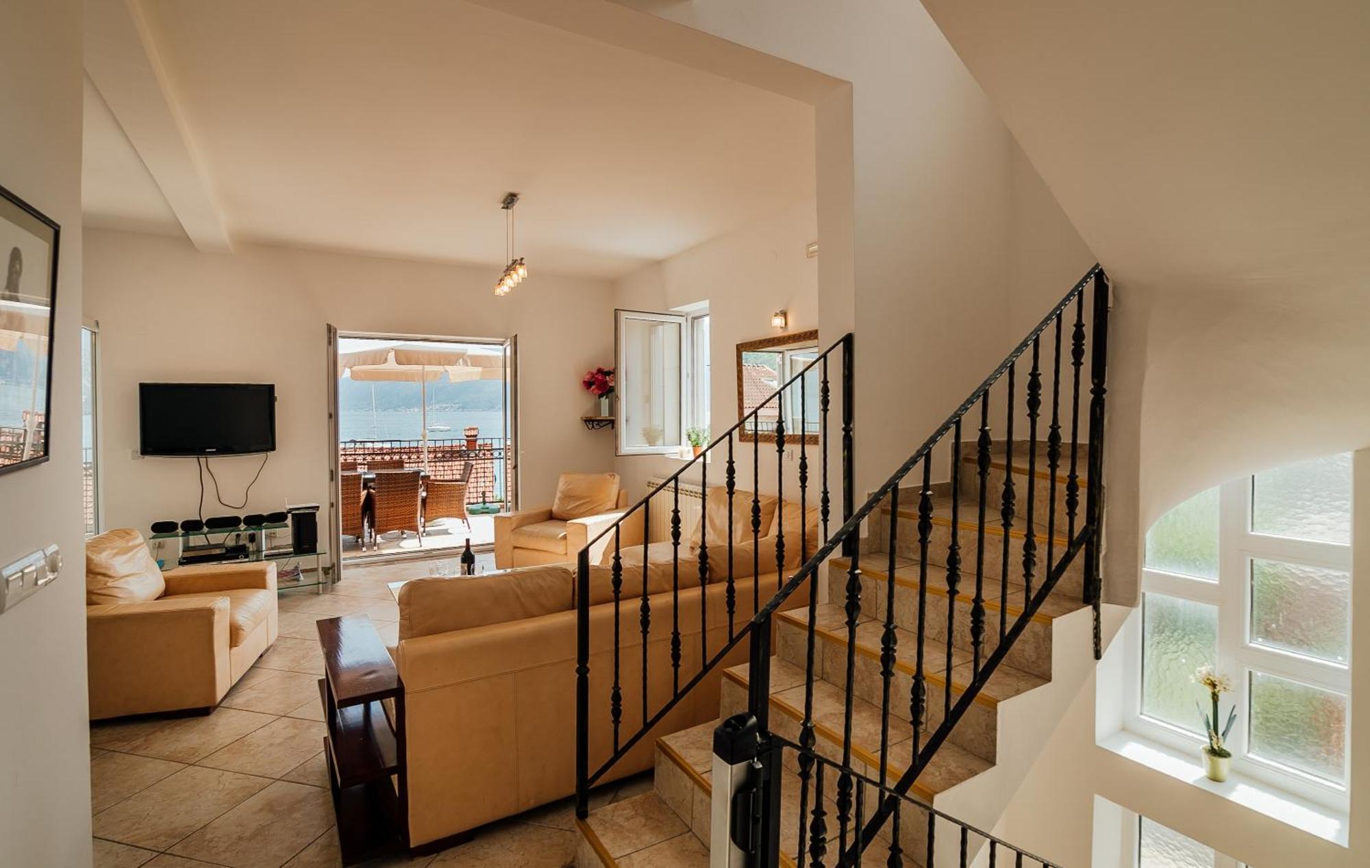 Holiday Home Amanda Hollick Kotor Bagian luar foto